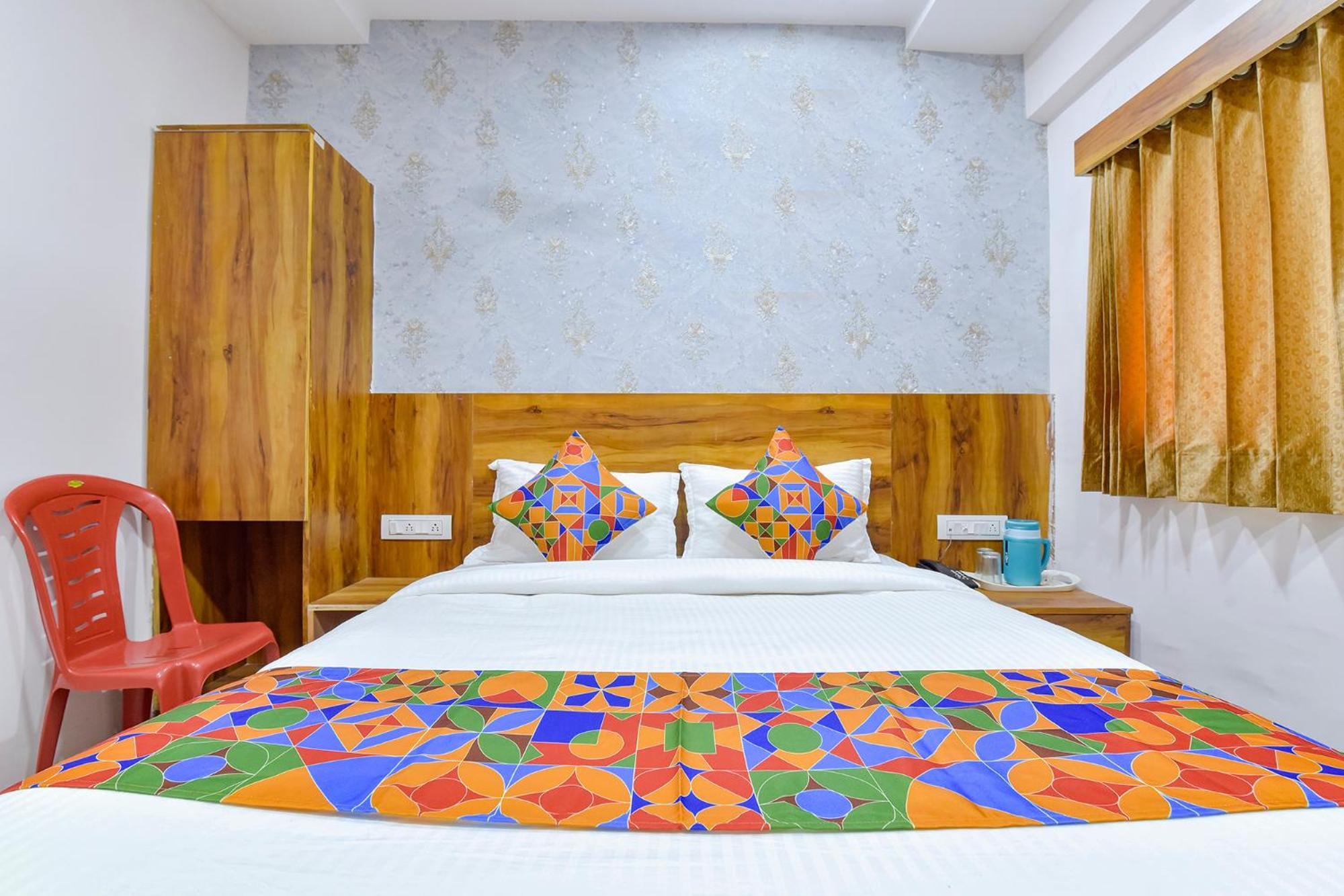 Fabhotel Star 阿穆达巴 外观 照片